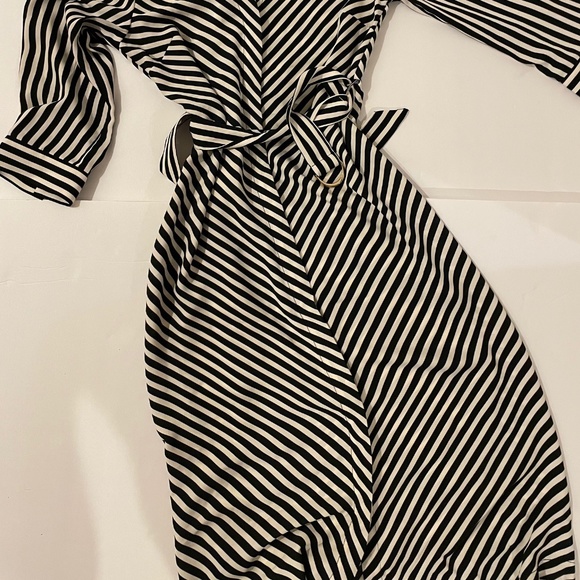 H&M dress - Picture 3 of 3